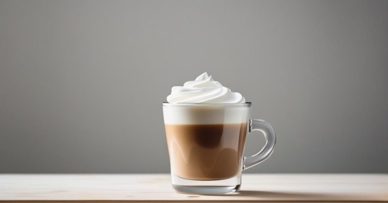 Ile kalorii ma latte? Porównanie i wartości odżywcze